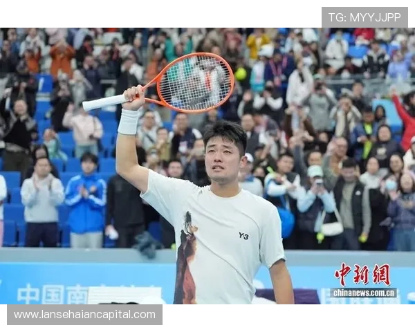 网球赛季迎来激烈角逐 世界排名前十选手纷纷出战争夺年度冠军