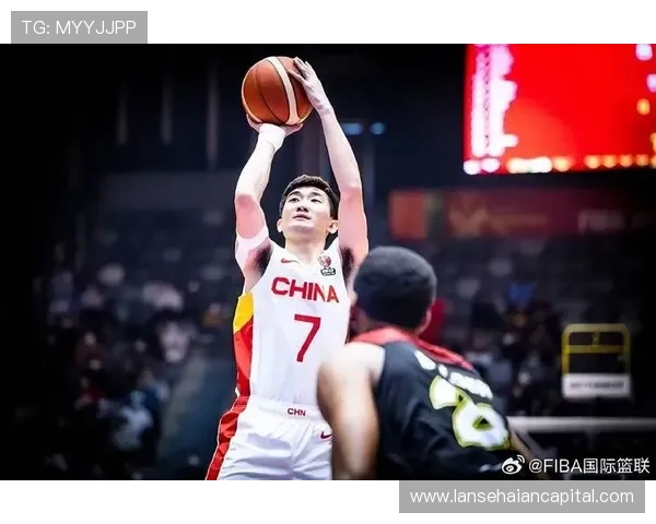 中国男篮迎战澳大利亚冲击奥运资格 孙铭徽与周琦领衔出战关键战役