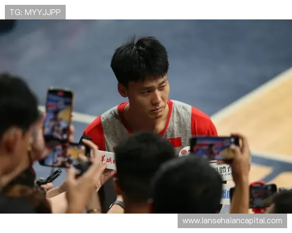 中国男篮关键战逆转取胜冲击世界杯名额前景全面明朗新赛季备战启动